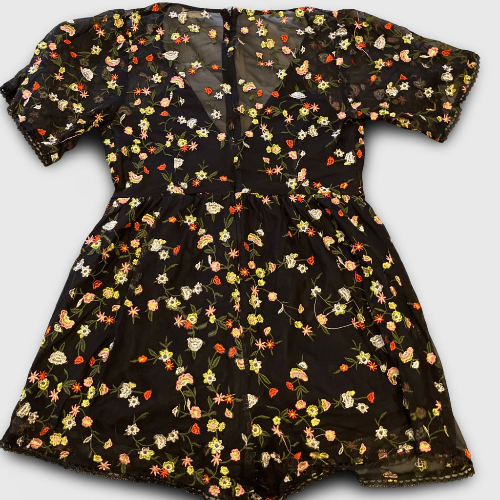 Robe/short noir fleurie Honey Punch - M